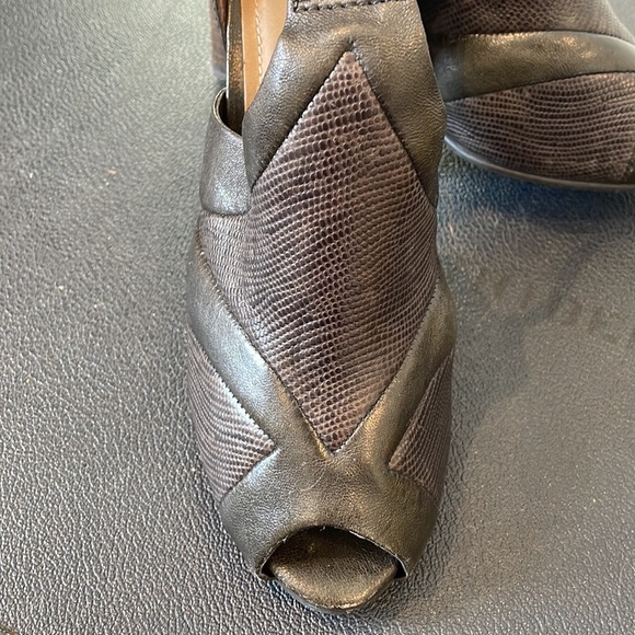 Vince Camuto Block Heels - Picture 6 of 6